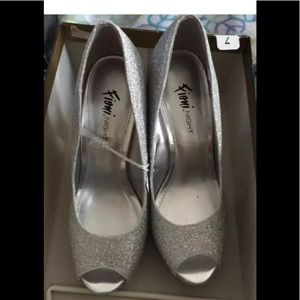 New glittering heels size 7